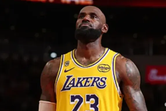龙8国际app下载-阿里纳斯：詹姆斯一旦退役，NBA&amp;amp;媒体将失去“流量按钮”